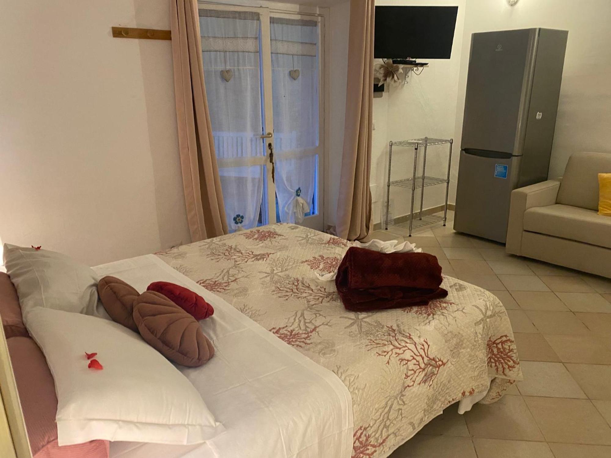 B&B Oltremare Cannigione Kültér fotó